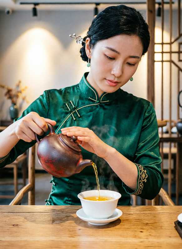 冲泡技巧·绿茶上投法的分寸实景