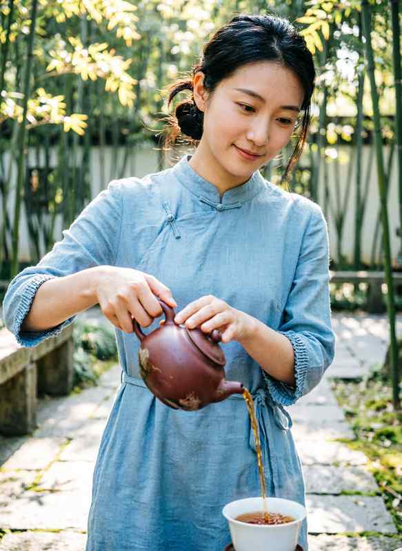 云南易武古树普洱茶·茶山溯源之行
